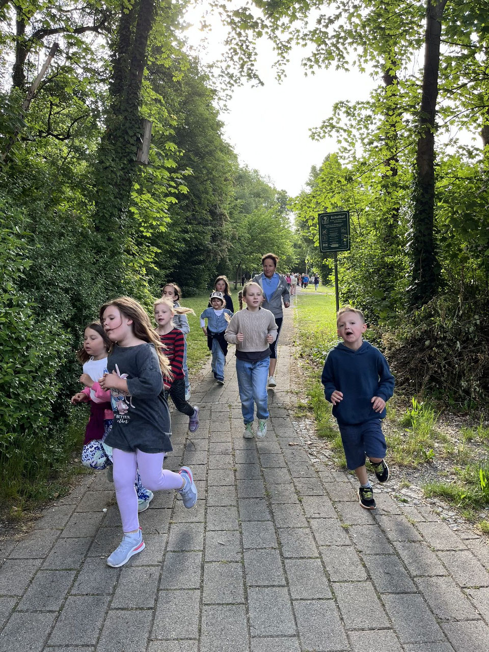 Sportgrundschule Gerolzhofen läuft sich fit
