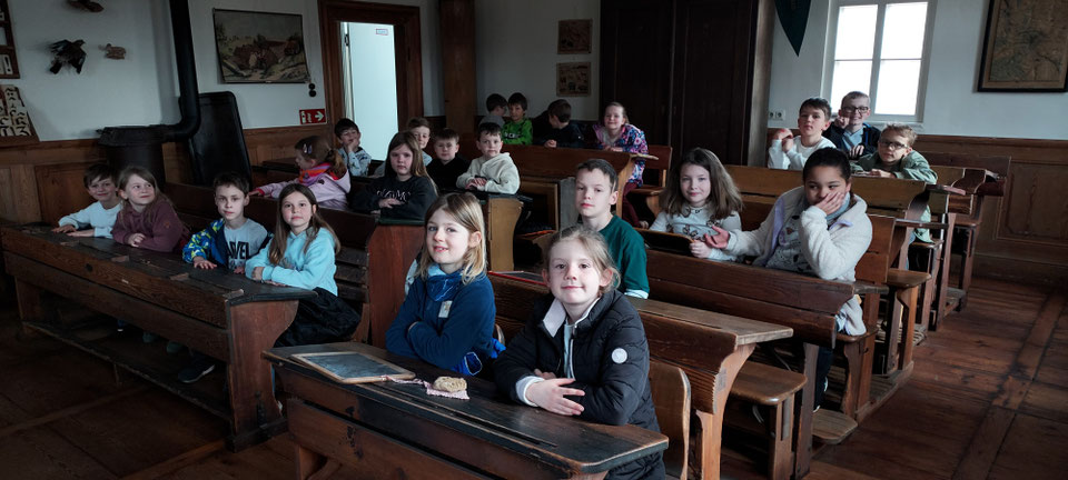 Schule vor über 100 Jahren